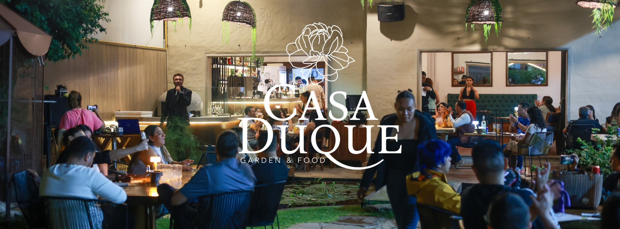 Terraza de Casa Duque con ambiente acogedor